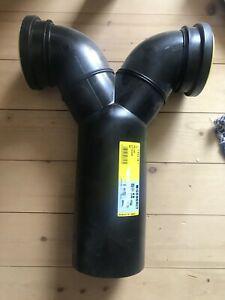 Geberit PE kettős csatlakozó ív 90° fali WC-hez 110/90 (367.923.16.1)