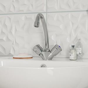 Mofém Eurosztár mosdó csaptelep vízkőmentes perlátorral (140-2198-00)